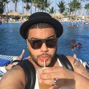 Meet your Posher, Jonathan